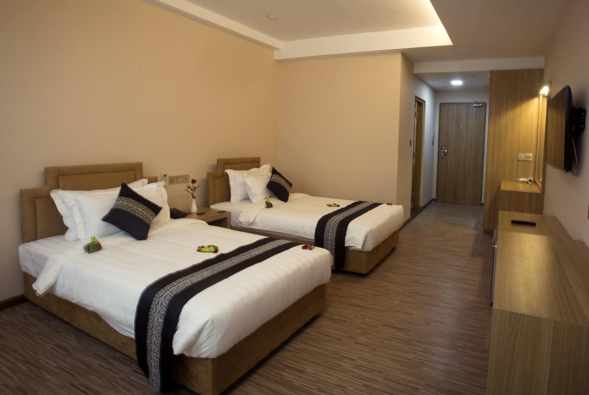 Elegant Hotel Pyi Thar Yar Yangon Bagian luar foto
