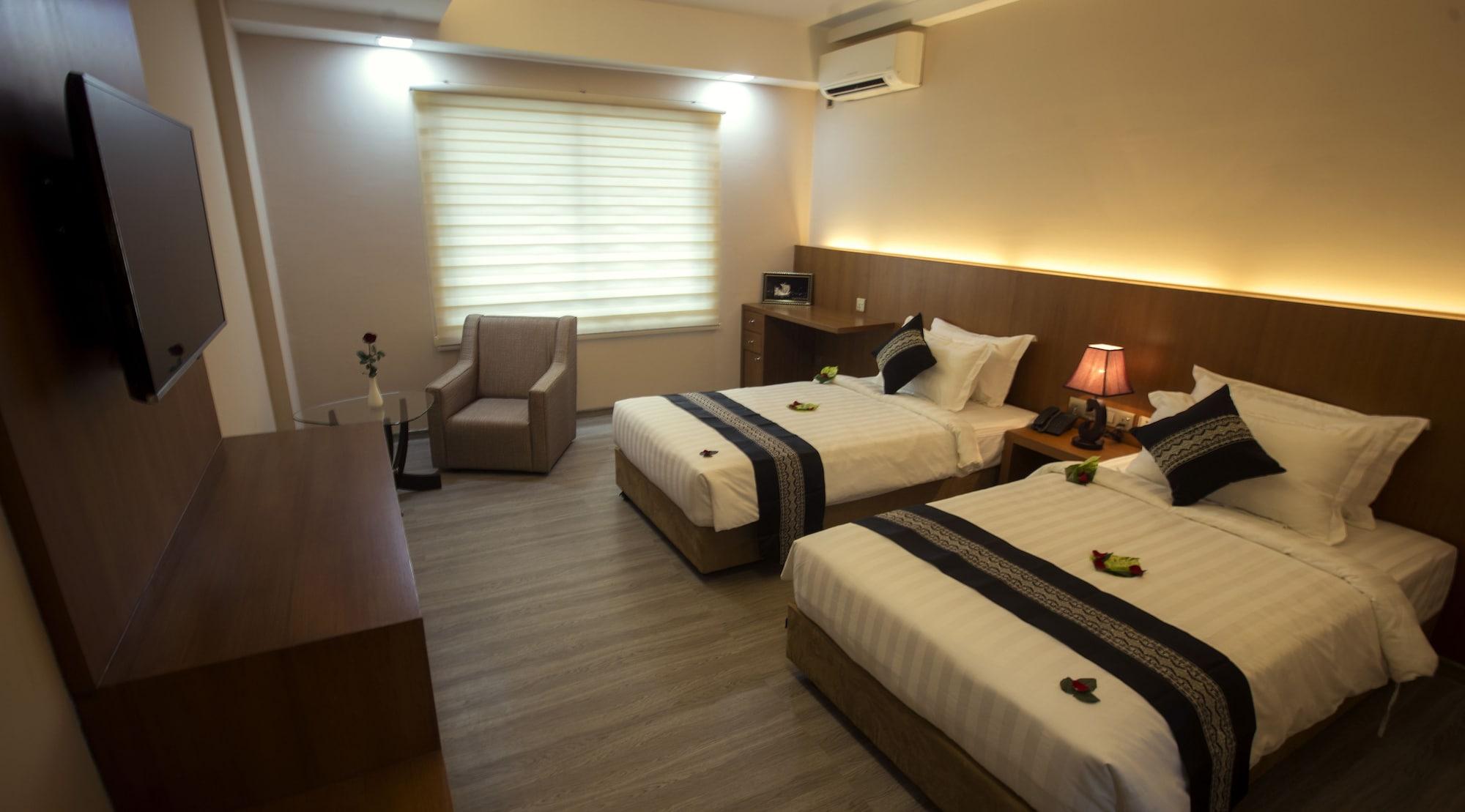 Elegant Hotel Pyi Thar Yar Yangon Bagian luar foto